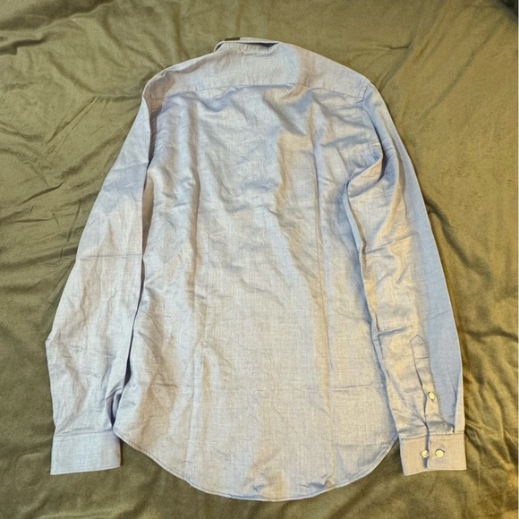 Zara Blue Casual Button Down Shirt Long Sleeve

#1052 - Picture 7 of 7